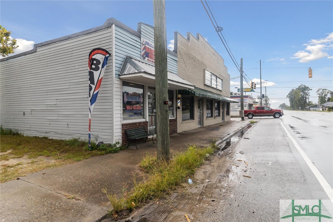 16 E Cypress Street Property Photo 2