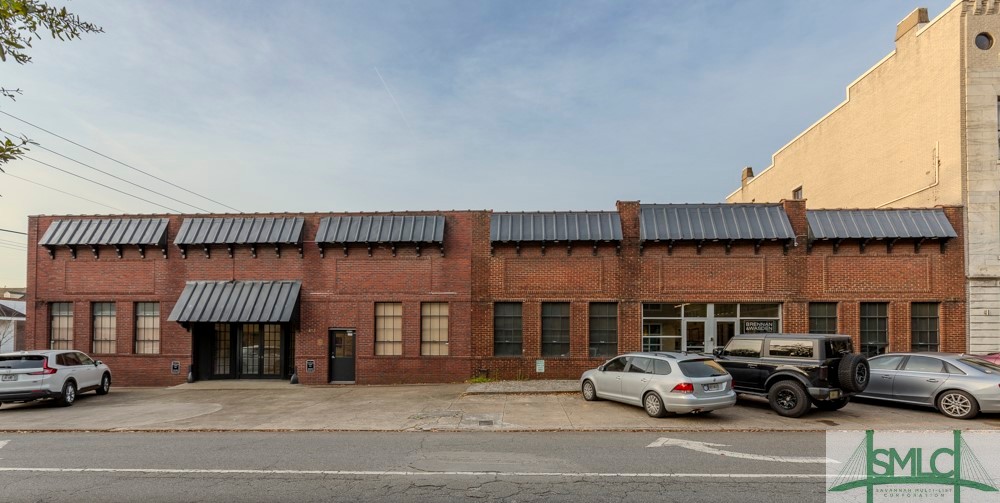 411 E Liberty Street Property Photo 1
