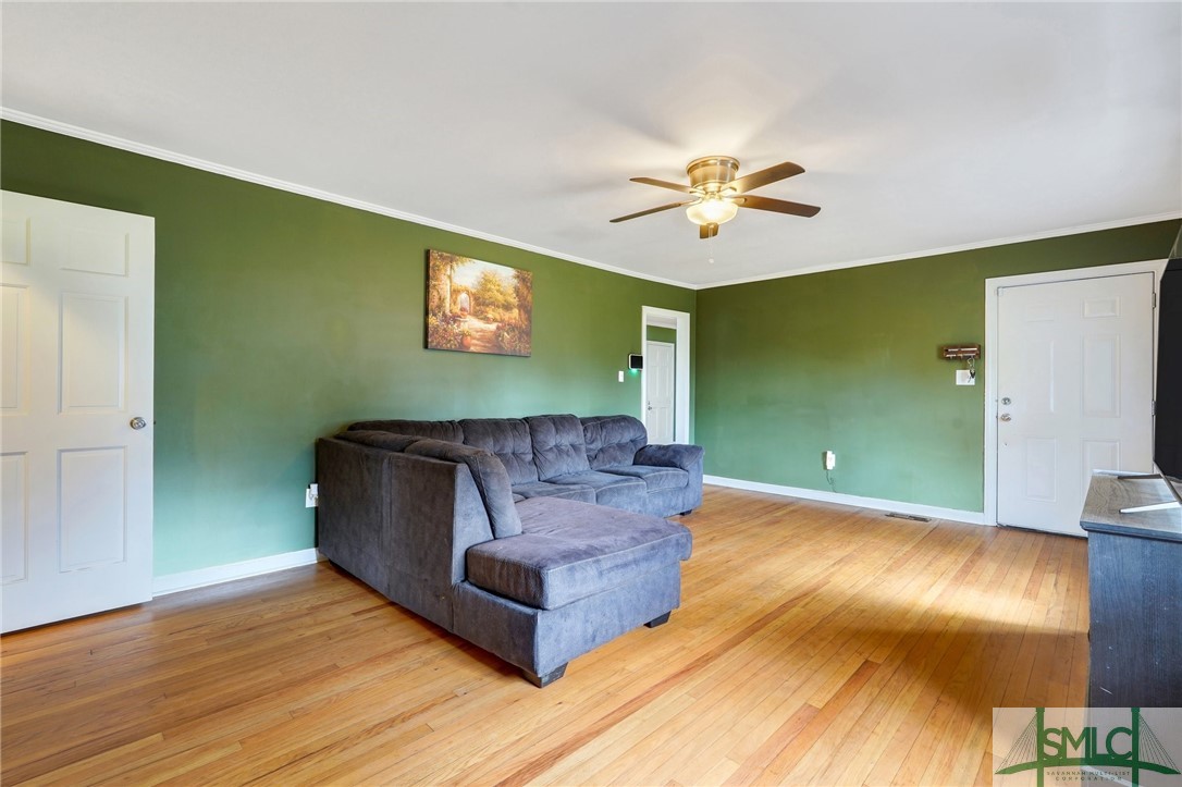 2208 Lorraine Court Property Photo 5
