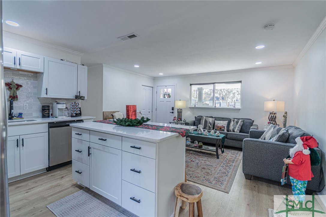 120 Burbank Boulevard Property Photo 4