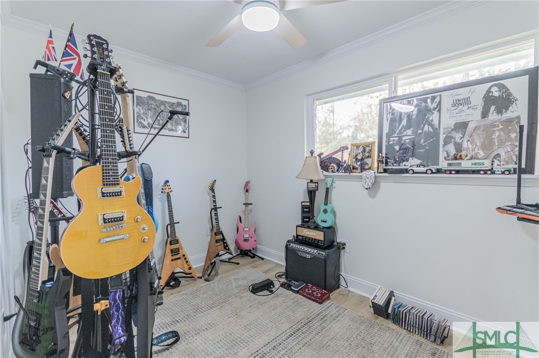 120 Burbank Boulevard Property Photo 17