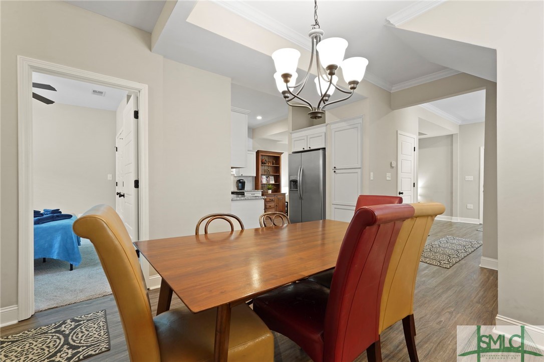 856 E 35th Street Property Photo 17