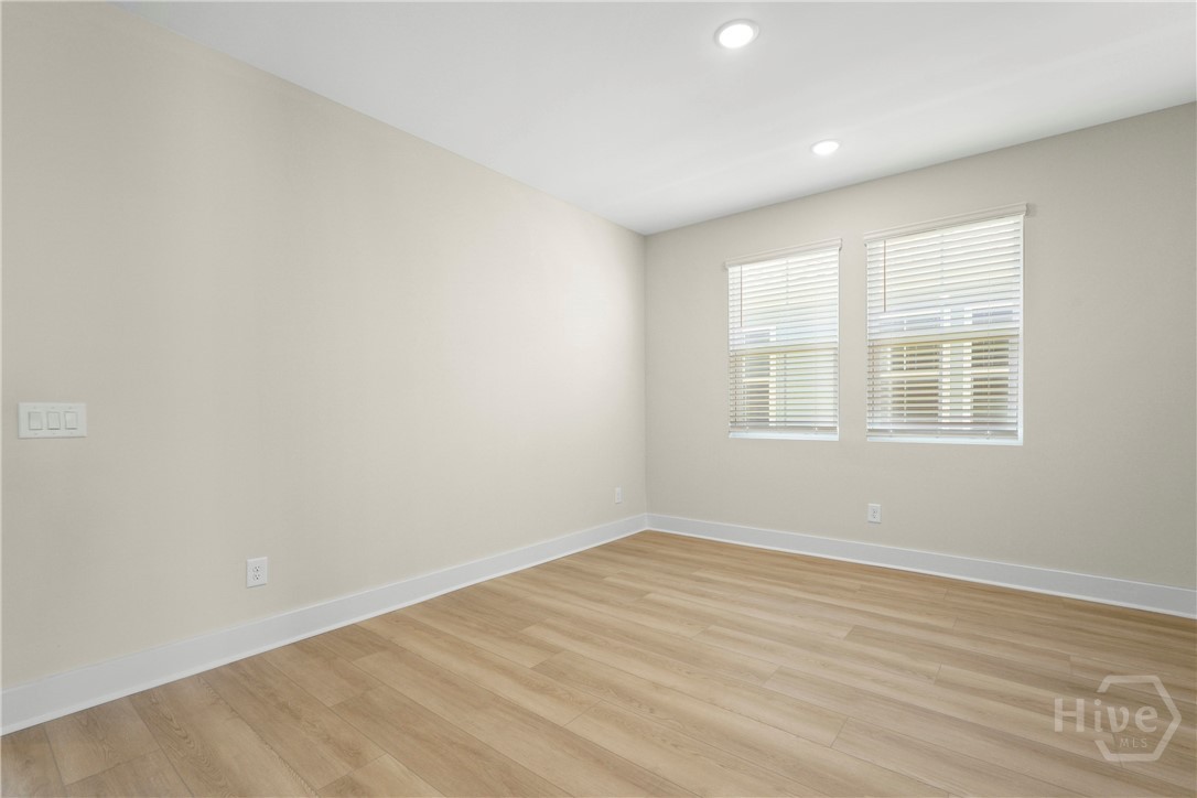 115 Mage Street Property Photo 4