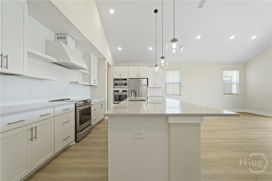 115 Mage Street Property Photo 6