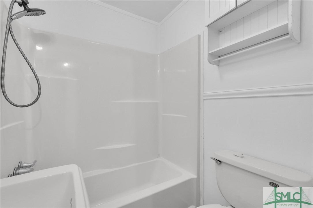 627 W 48th Street Property Photo 29