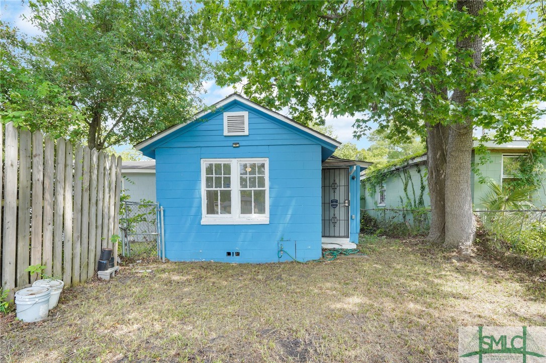 627 W 48th Street Property Photo 40