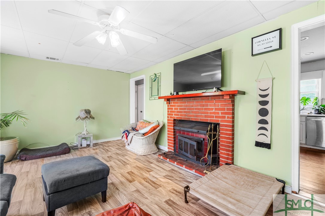 208 Appleby Road Property Photo 6