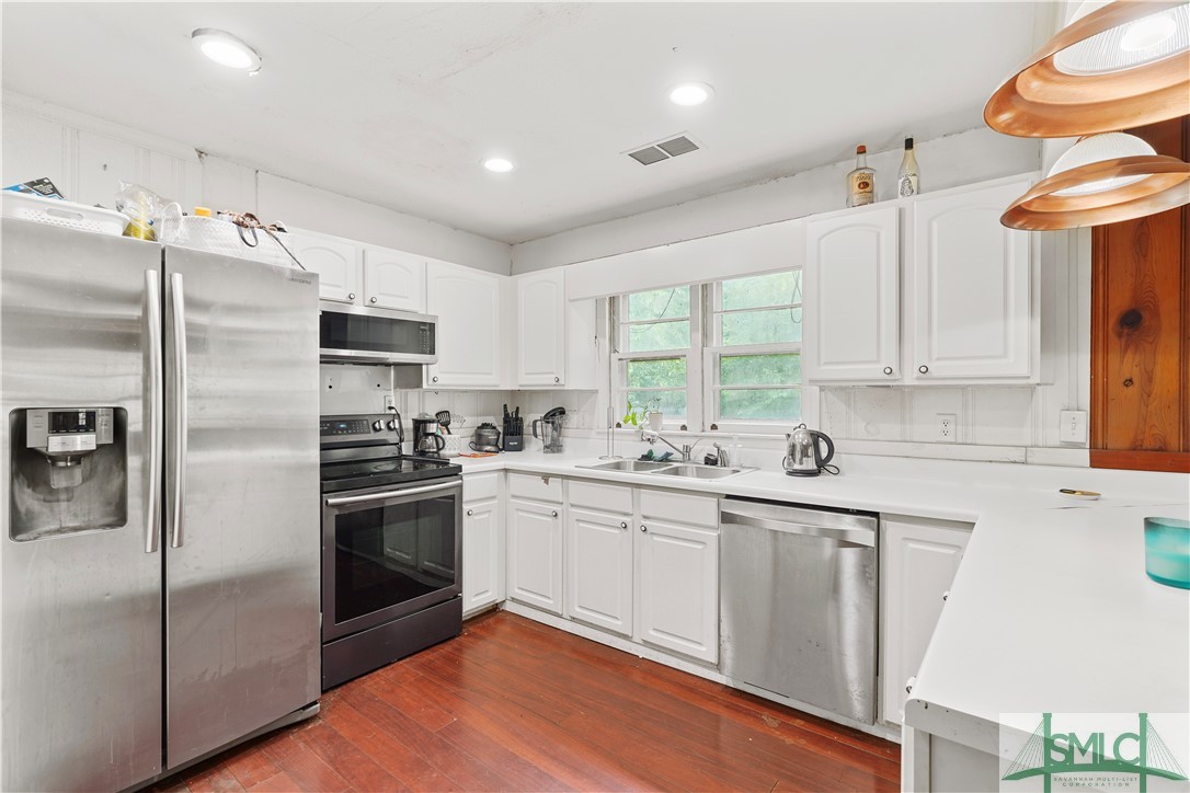 208 Appleby Road Property Photo 8