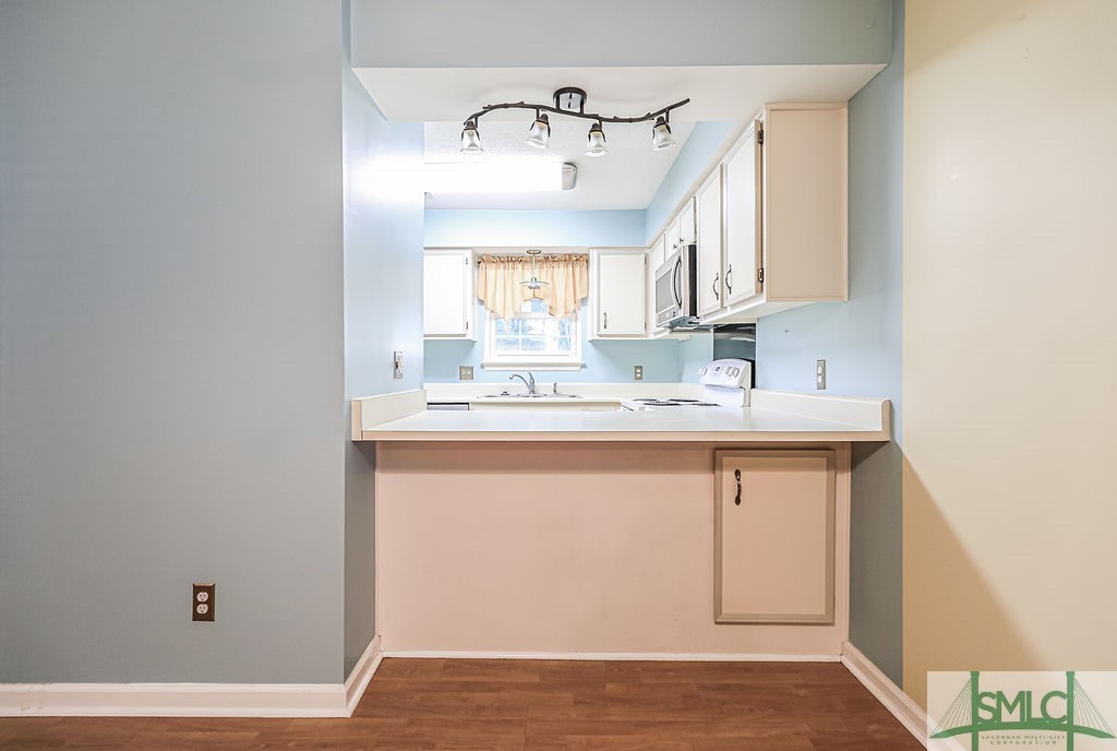 5 Hidden Lake Court Property Photo 9