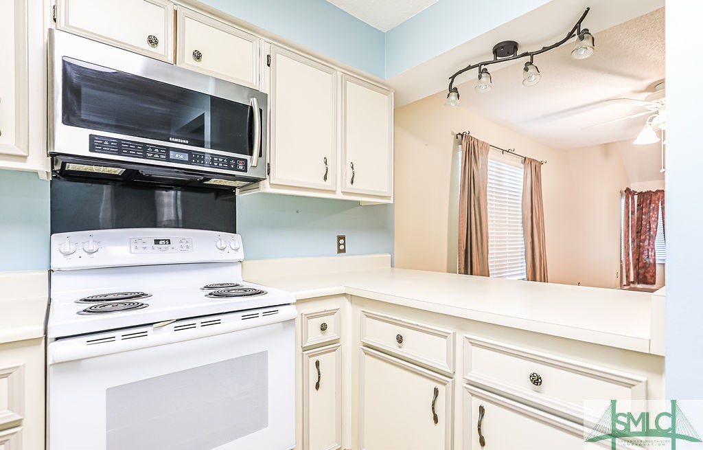 5 Hidden Lake Court Property Photo 14