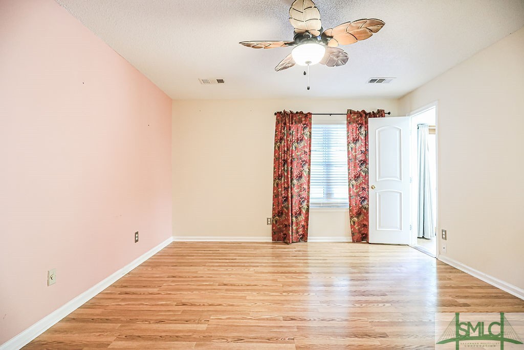 5 Hidden Lake Court Property Photo 17