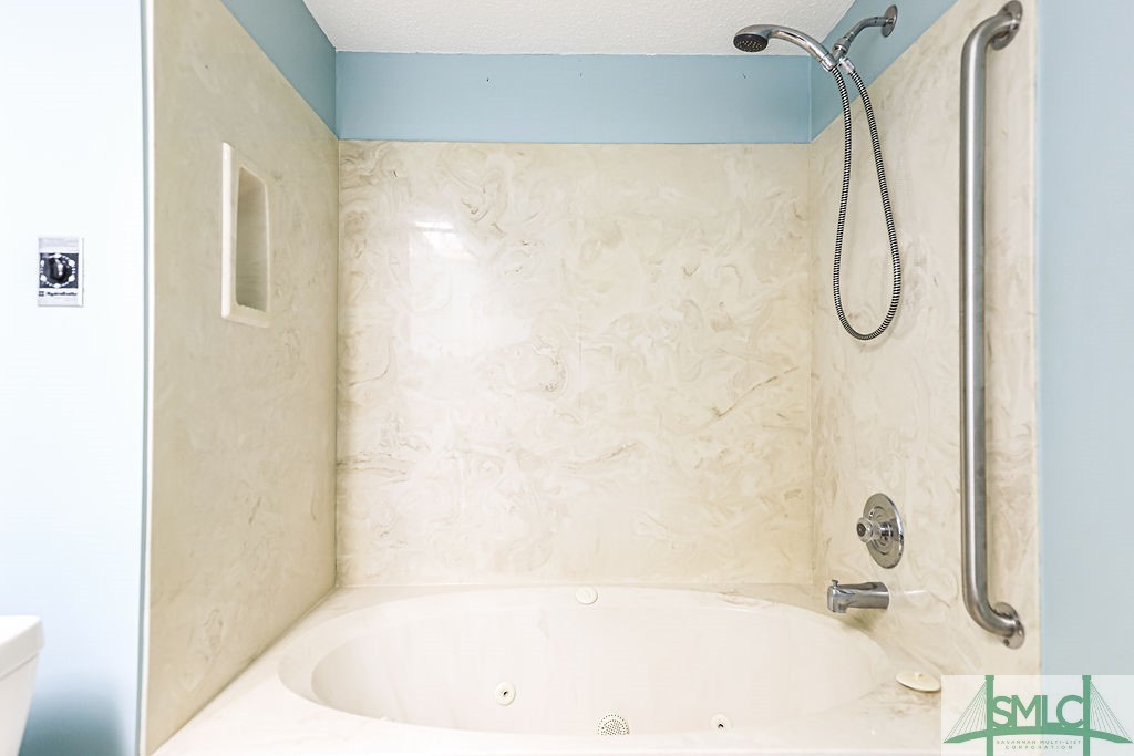 5 Hidden Lake Court Property Photo 24