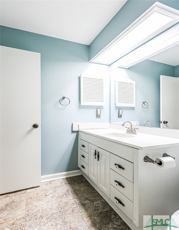 5 Hidden Lake Court Property Photo 25