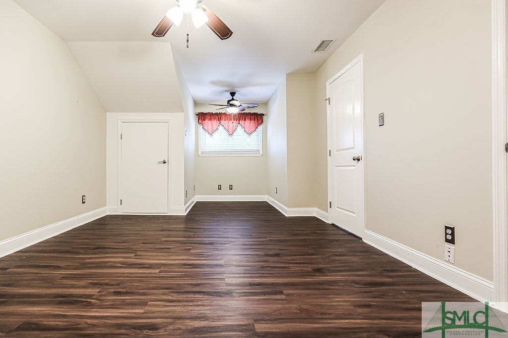 5 Hidden Lake Court Property Photo 38