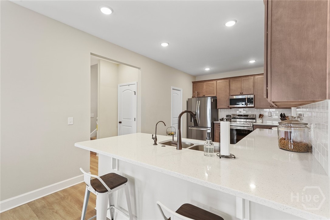 220 James Drive Property Photo 11