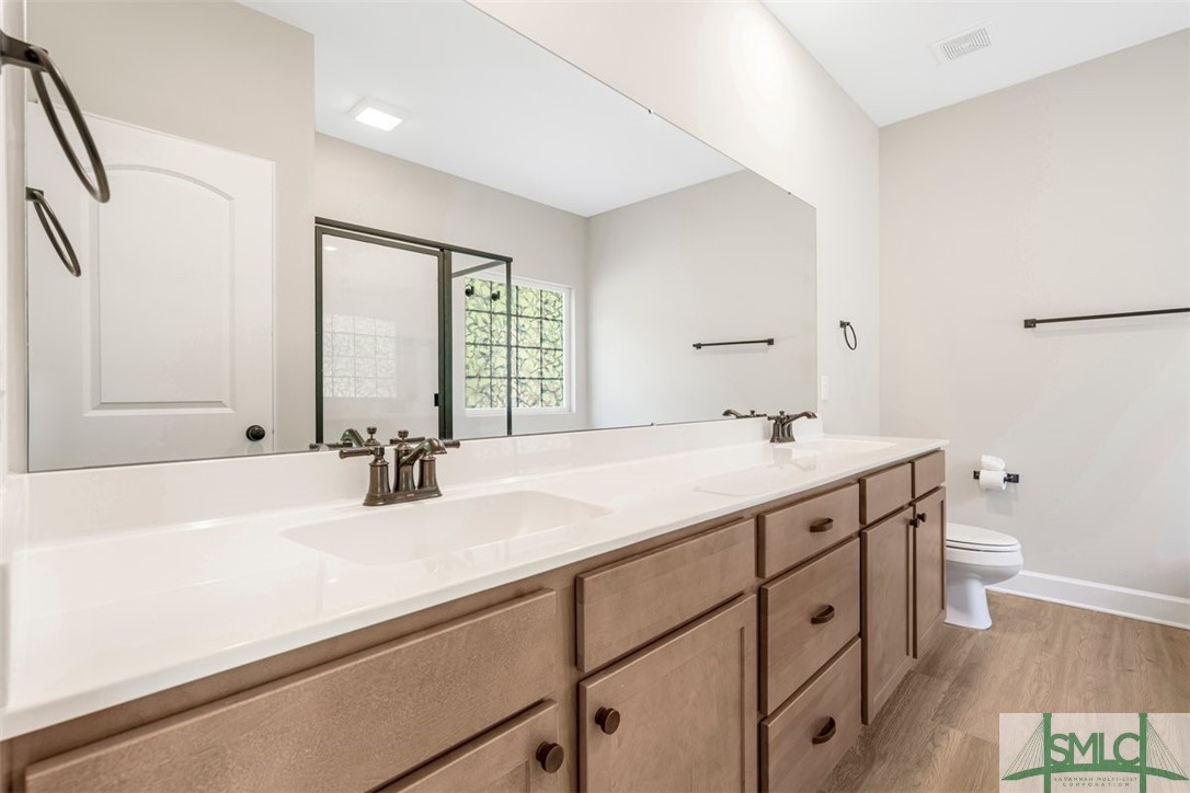 220 James Drive Property Photo 17