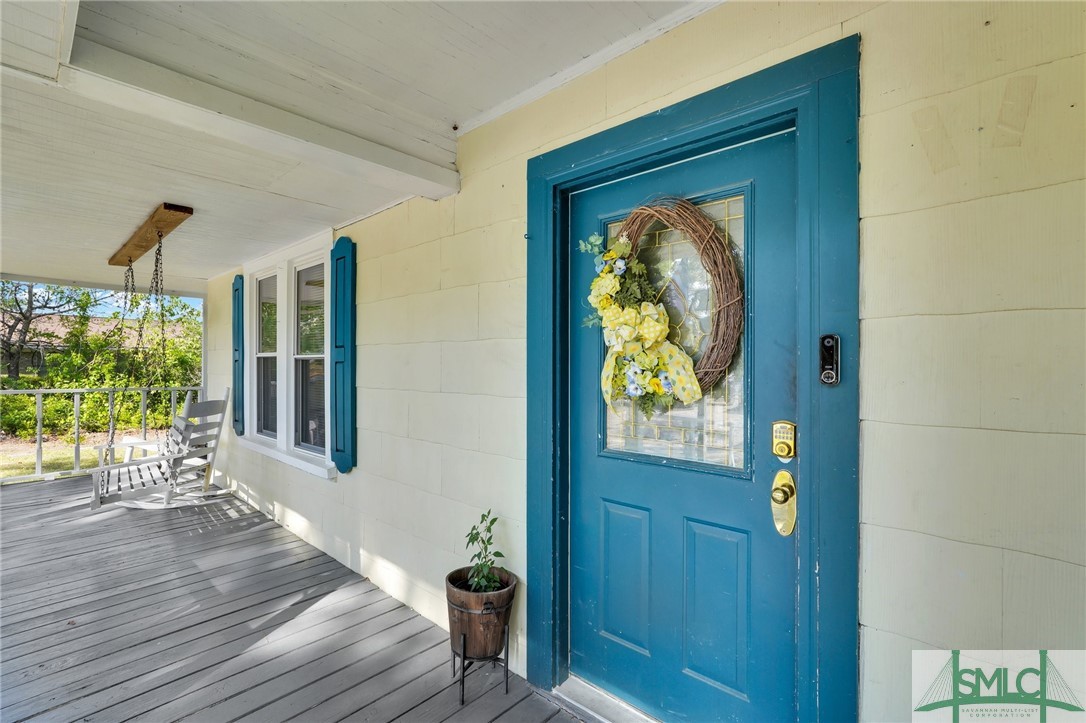 614 S Main Street Property Photo 5