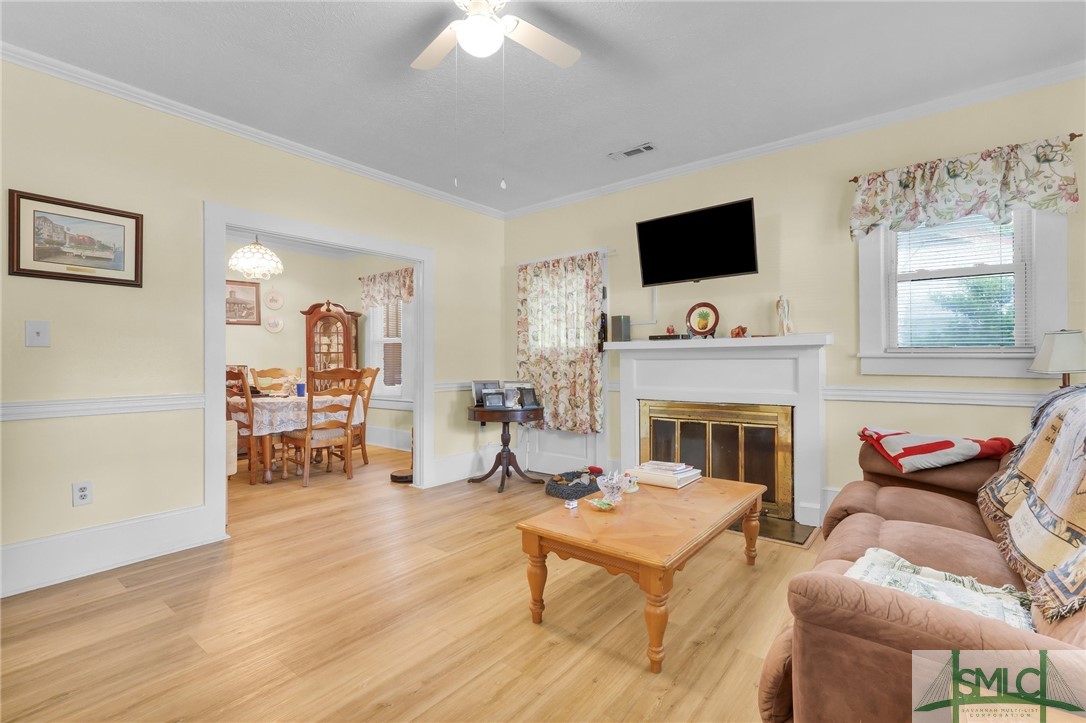 614 S Main Street Property Photo 6