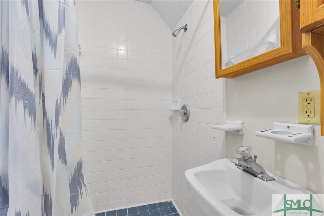 614 S Main Street Property Photo 33