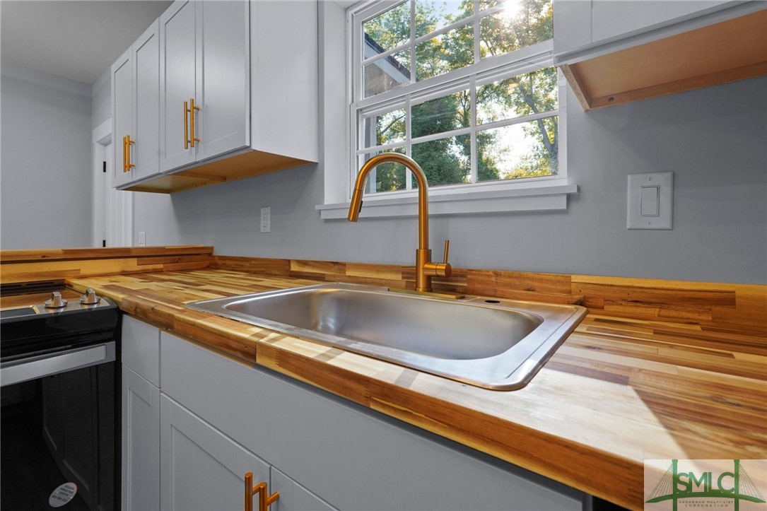 3205 Burroughs Street Property Photo 24