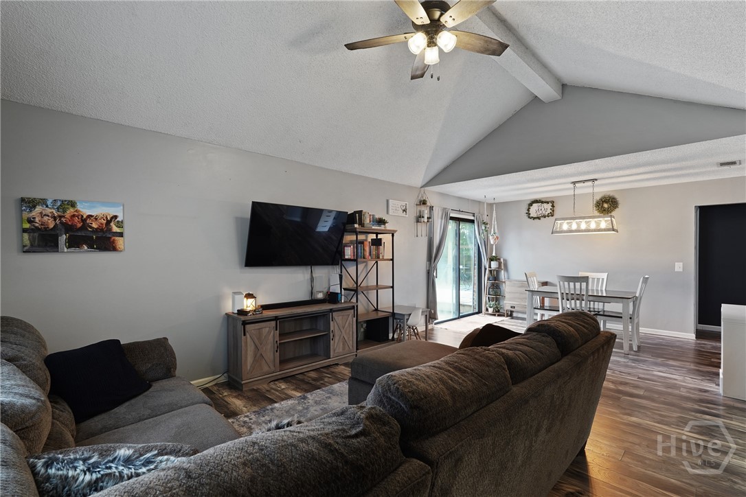 1405 Desert Storm Drive Property Photo 5