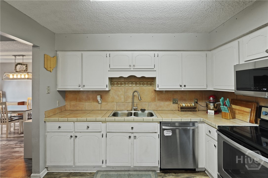 1405 Desert Storm Drive Property Photo 17