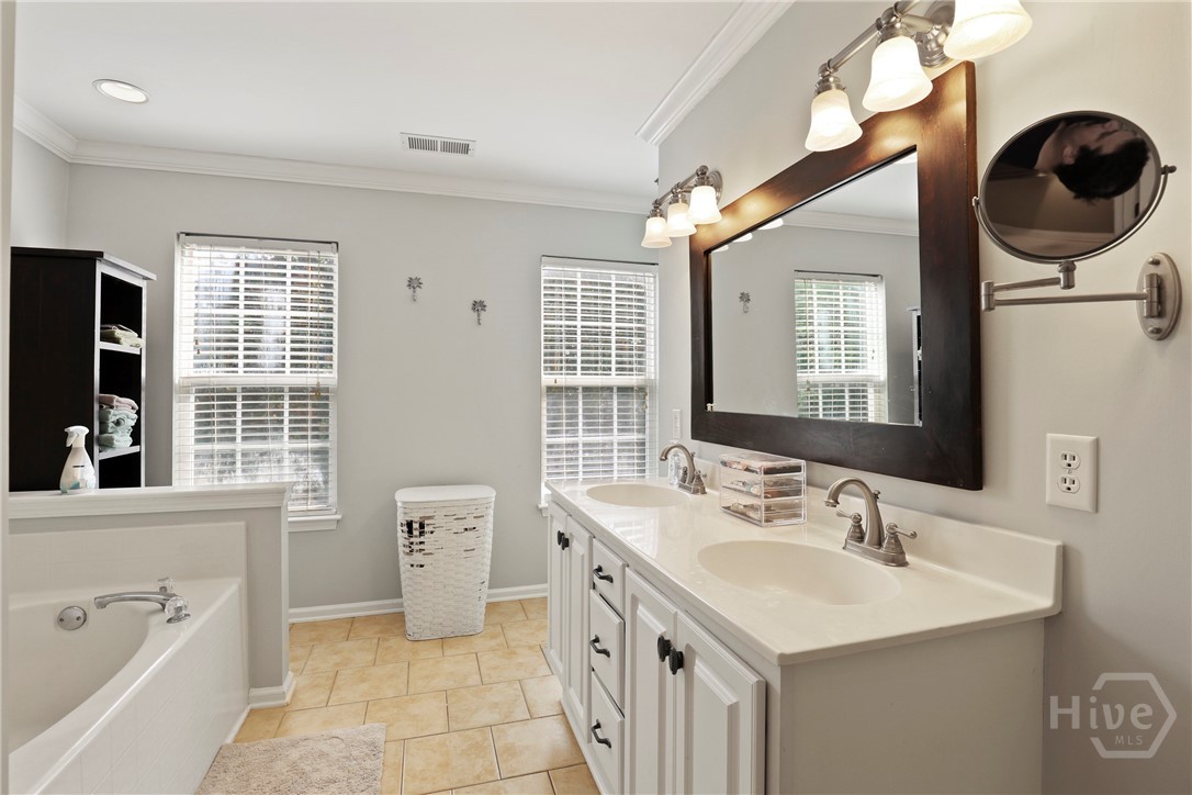 134 Sweet Bailey Cove Property Photo 18