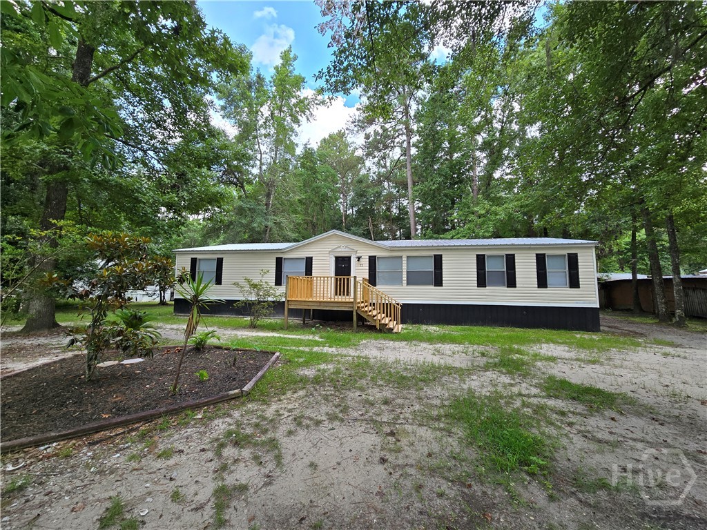 32 Center Street Property Photo 1