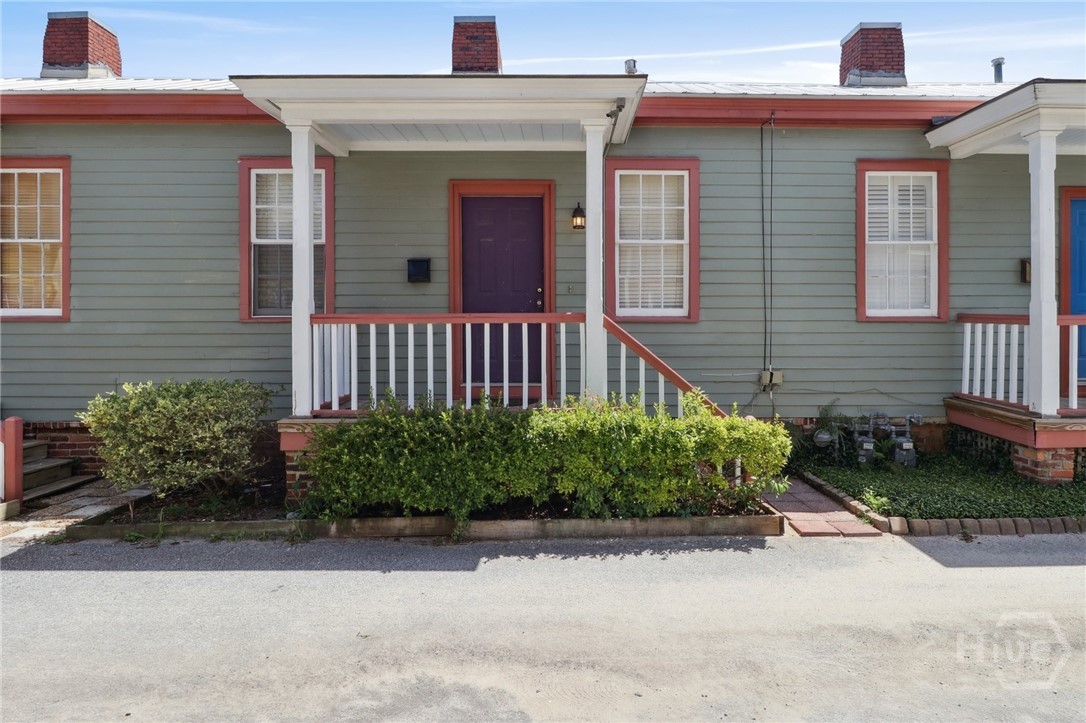 545 E Macon Street Property Photo 1