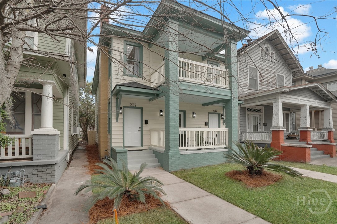 222 W 38th Street W Property Photo 1