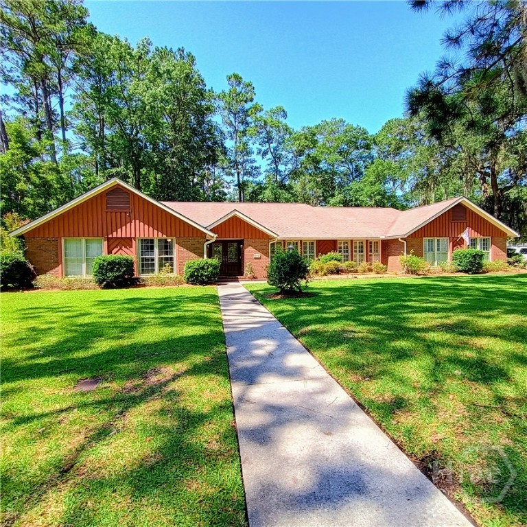 35 Clarendon Road Property Photo 1