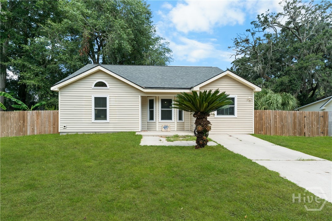 560 Oemler Loop Property Photo 1