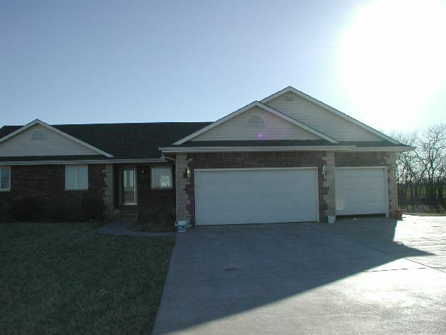 20707 21st Property Photo 1