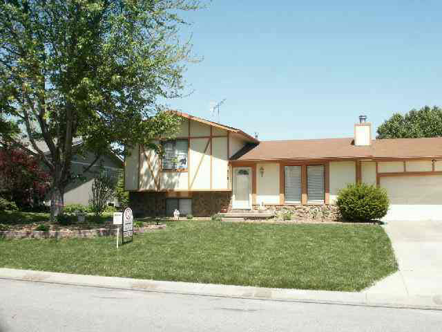 518 Burning Tree Property Photo 1