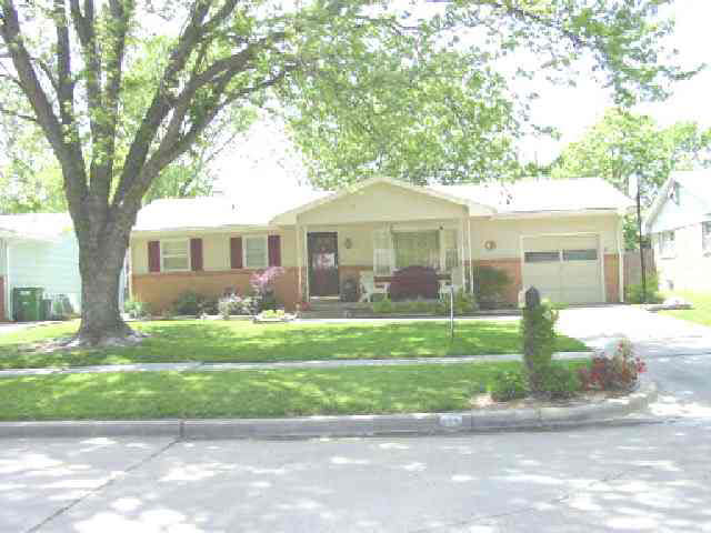823 N Florence Property Photo 1