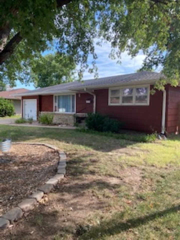 2065 Highland Ave. Property Photo 1