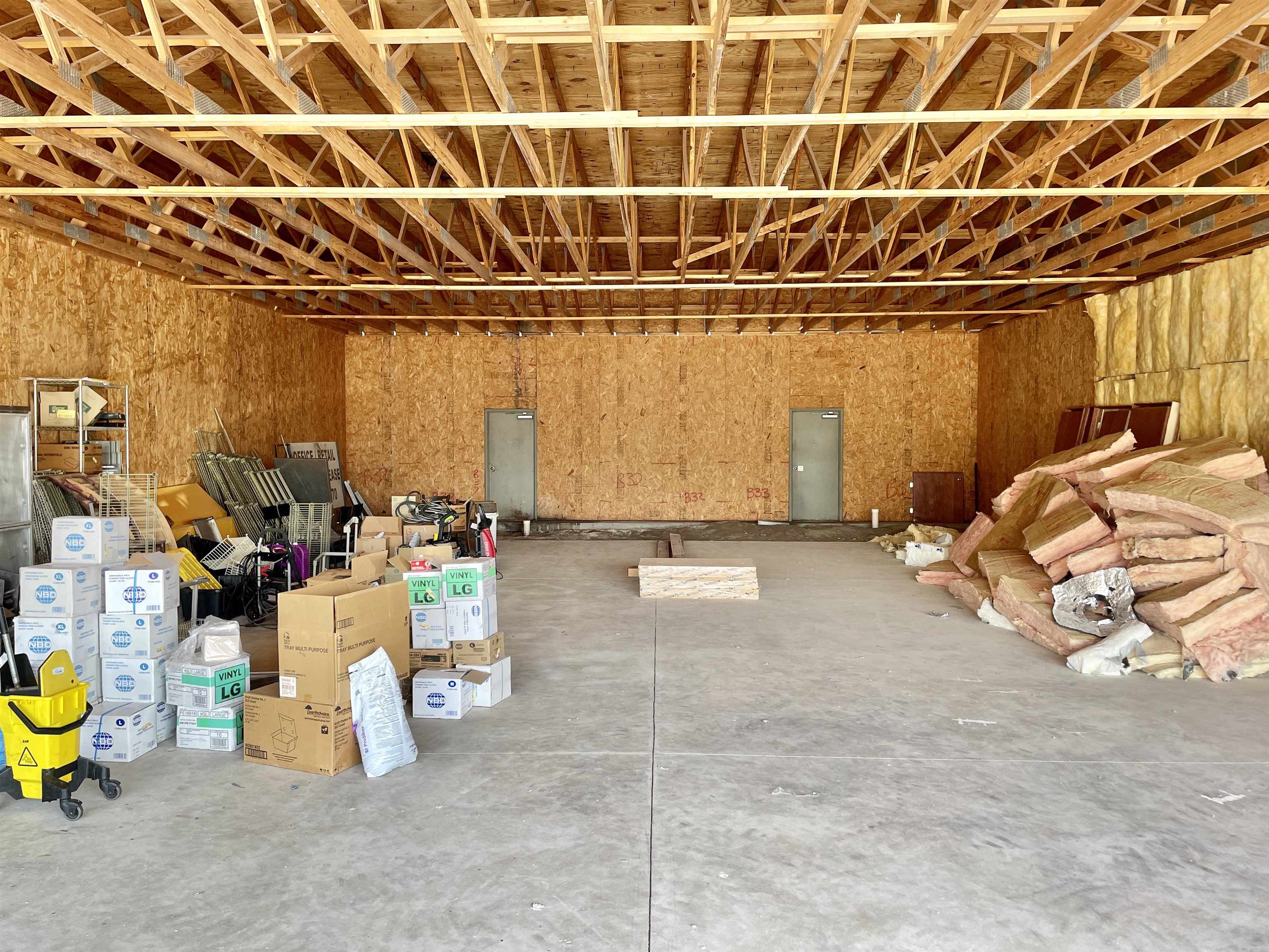 1801 N Summit - Unit E Property Photo 2