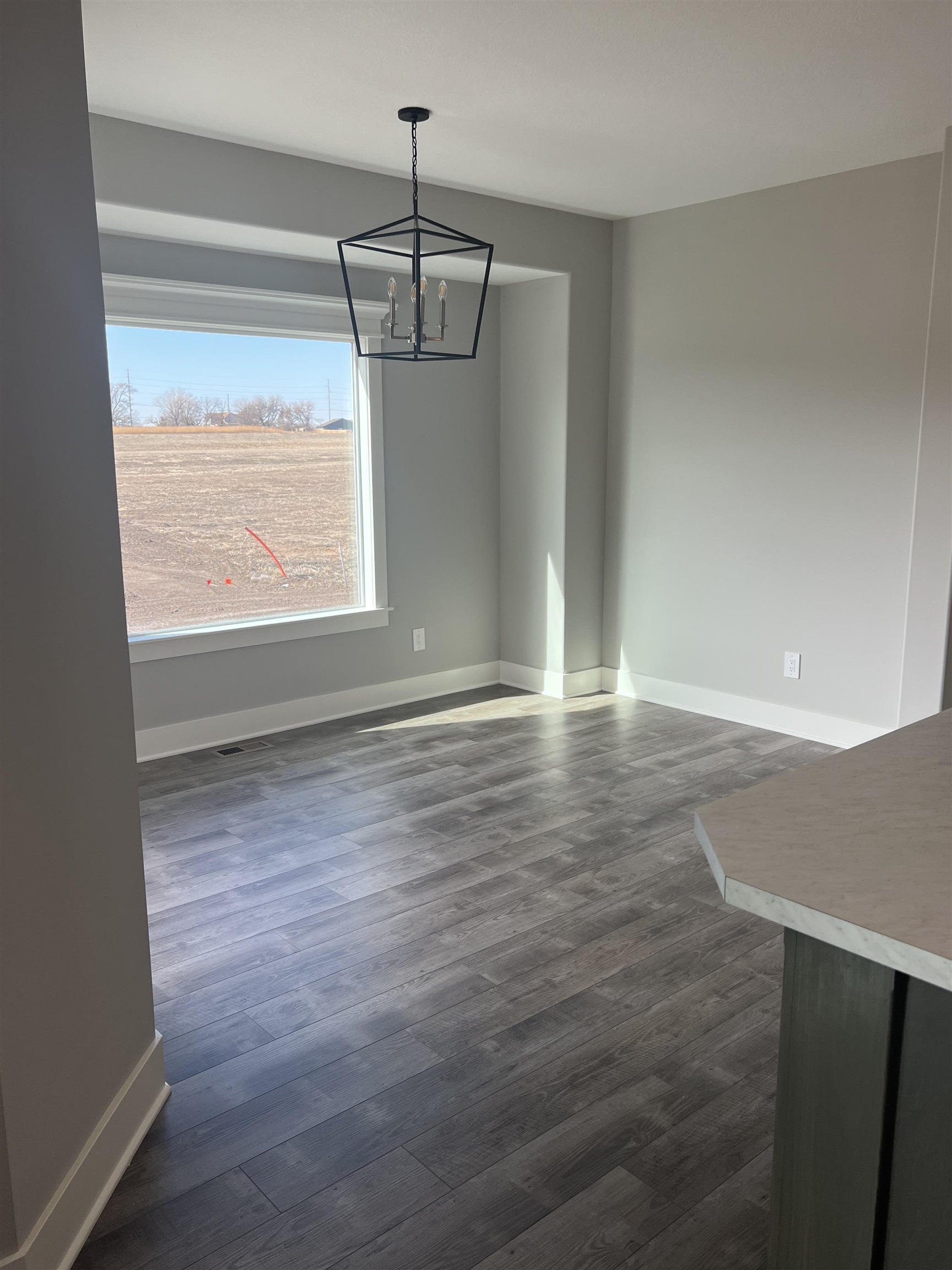 2323 S Hickory Creek St Property Photo 4