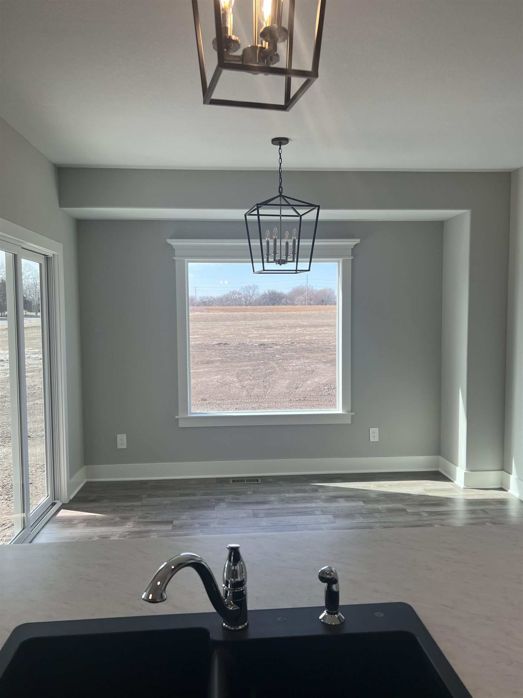 2323 S Hickory Creek St Property Photo 10