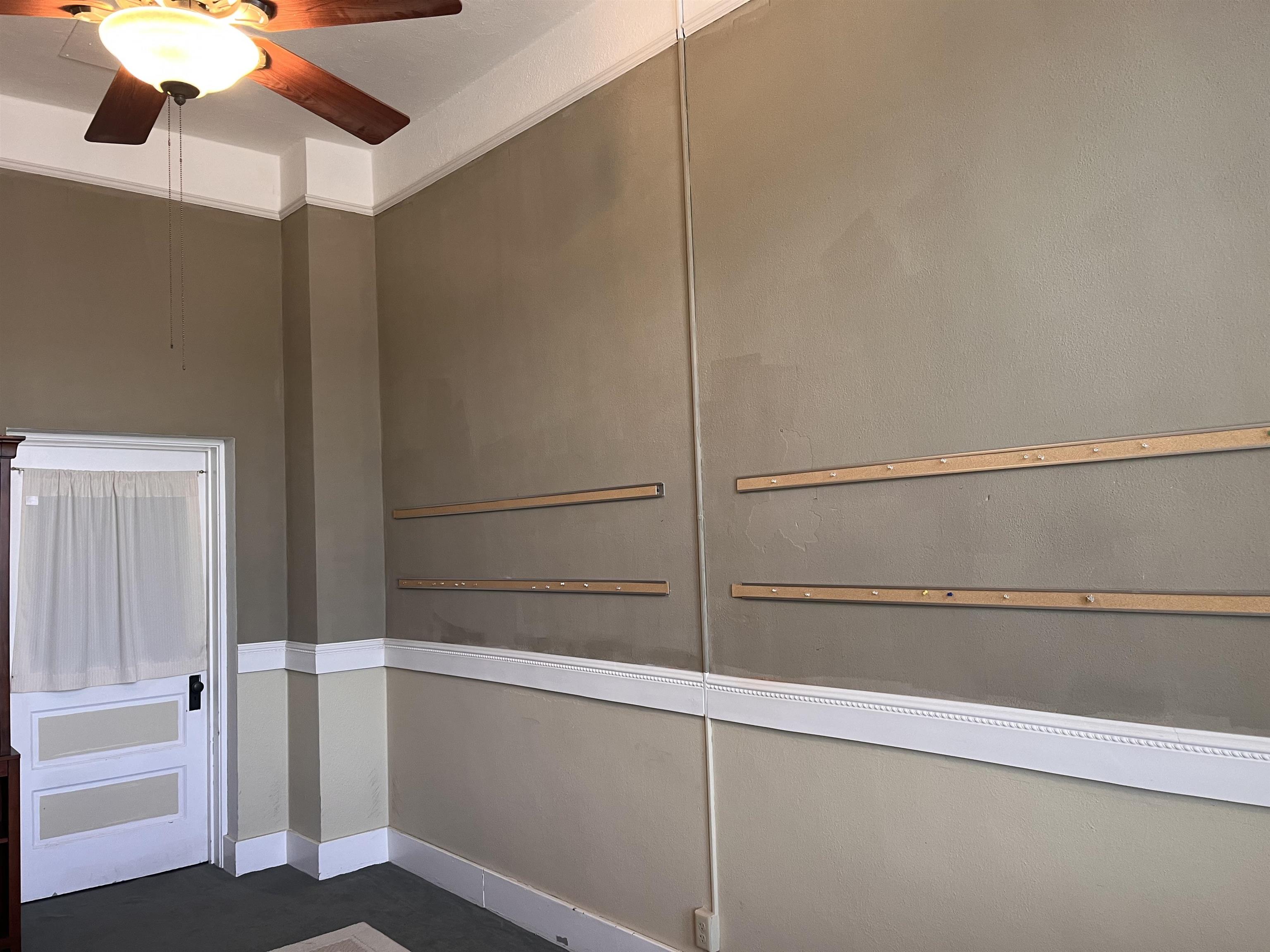400 S Main Property Photo 34