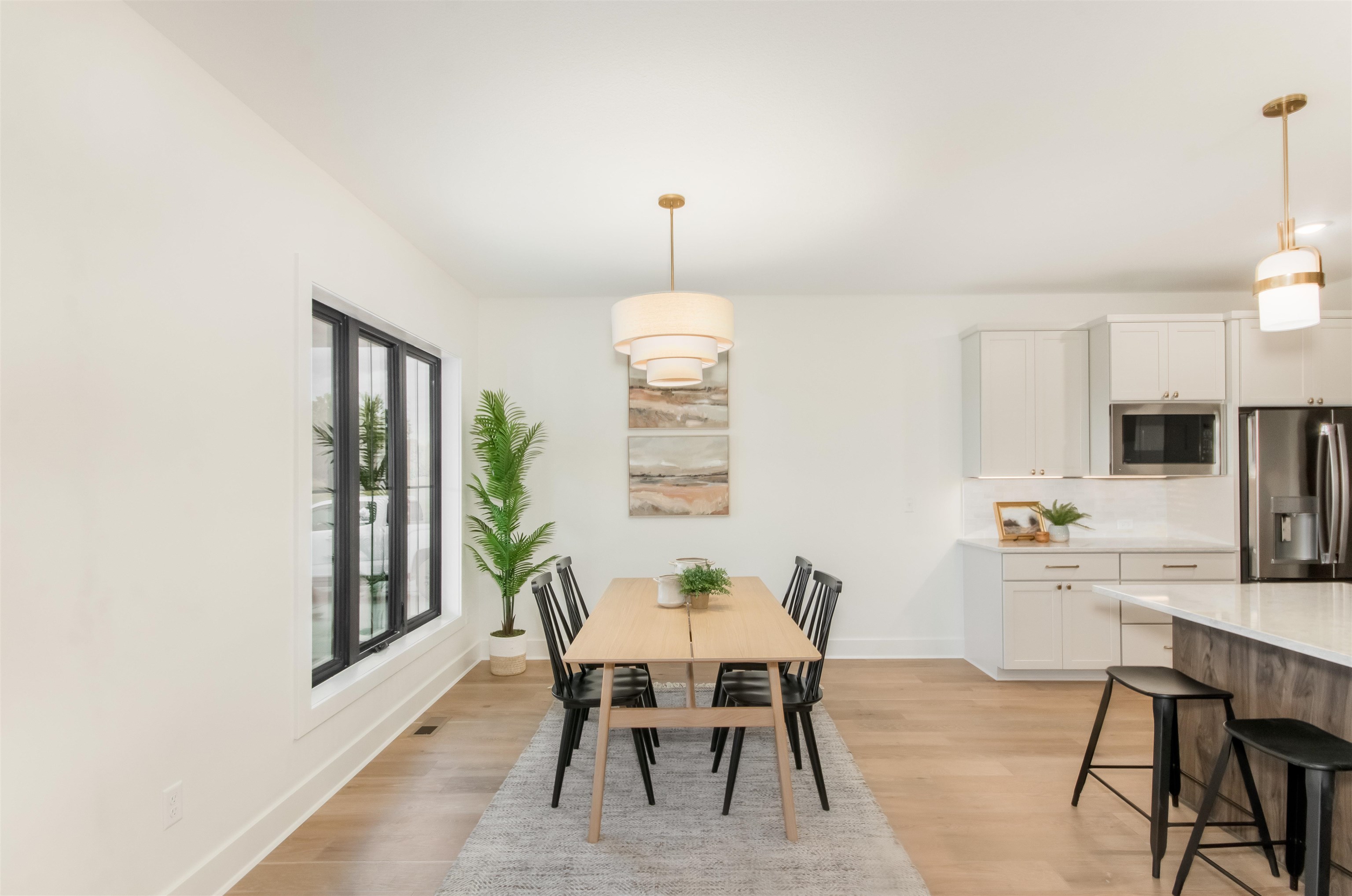 329 N Sarah Ct Property Photo 6