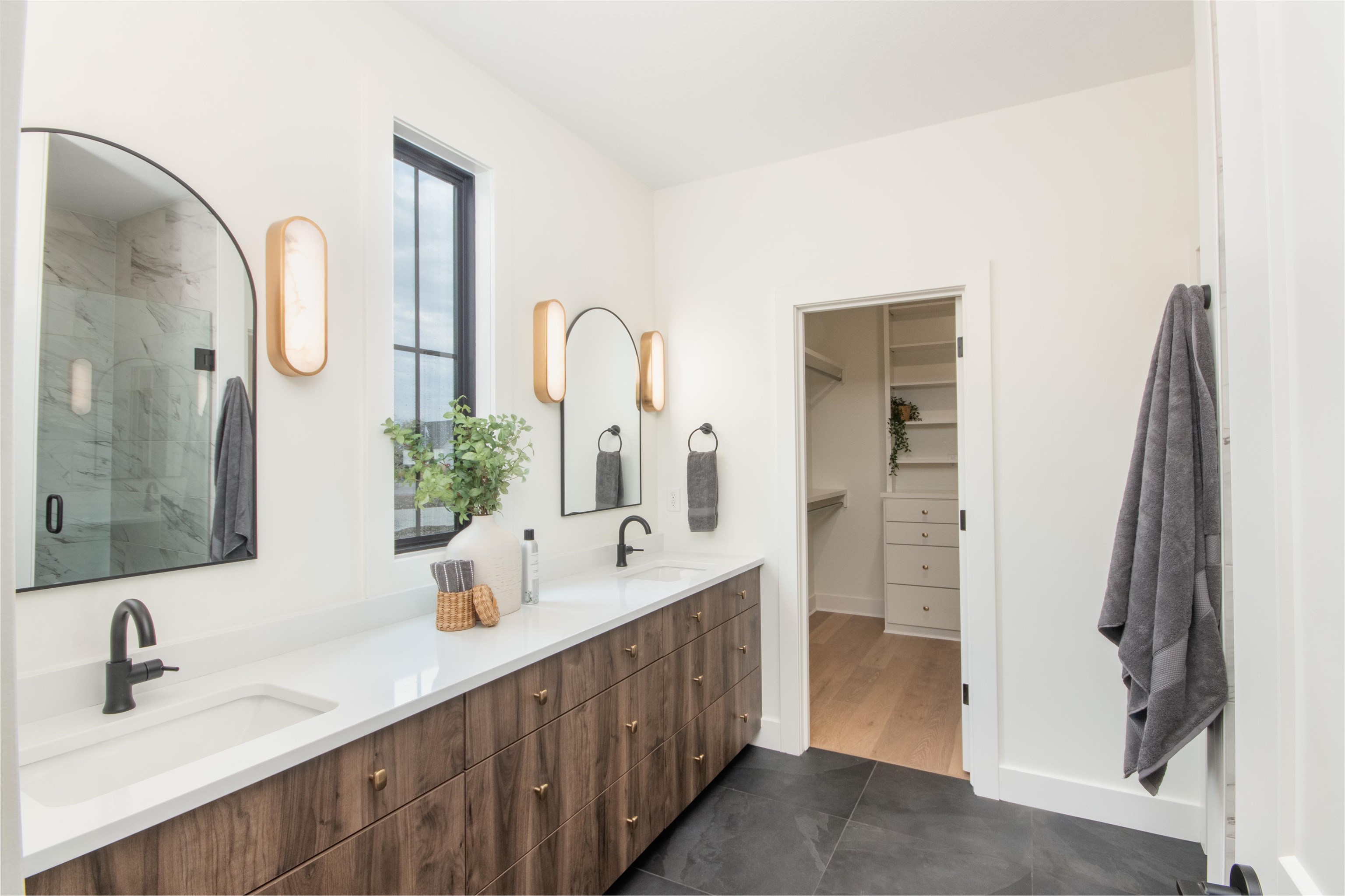 329 N Sarah Ct Property Photo 17