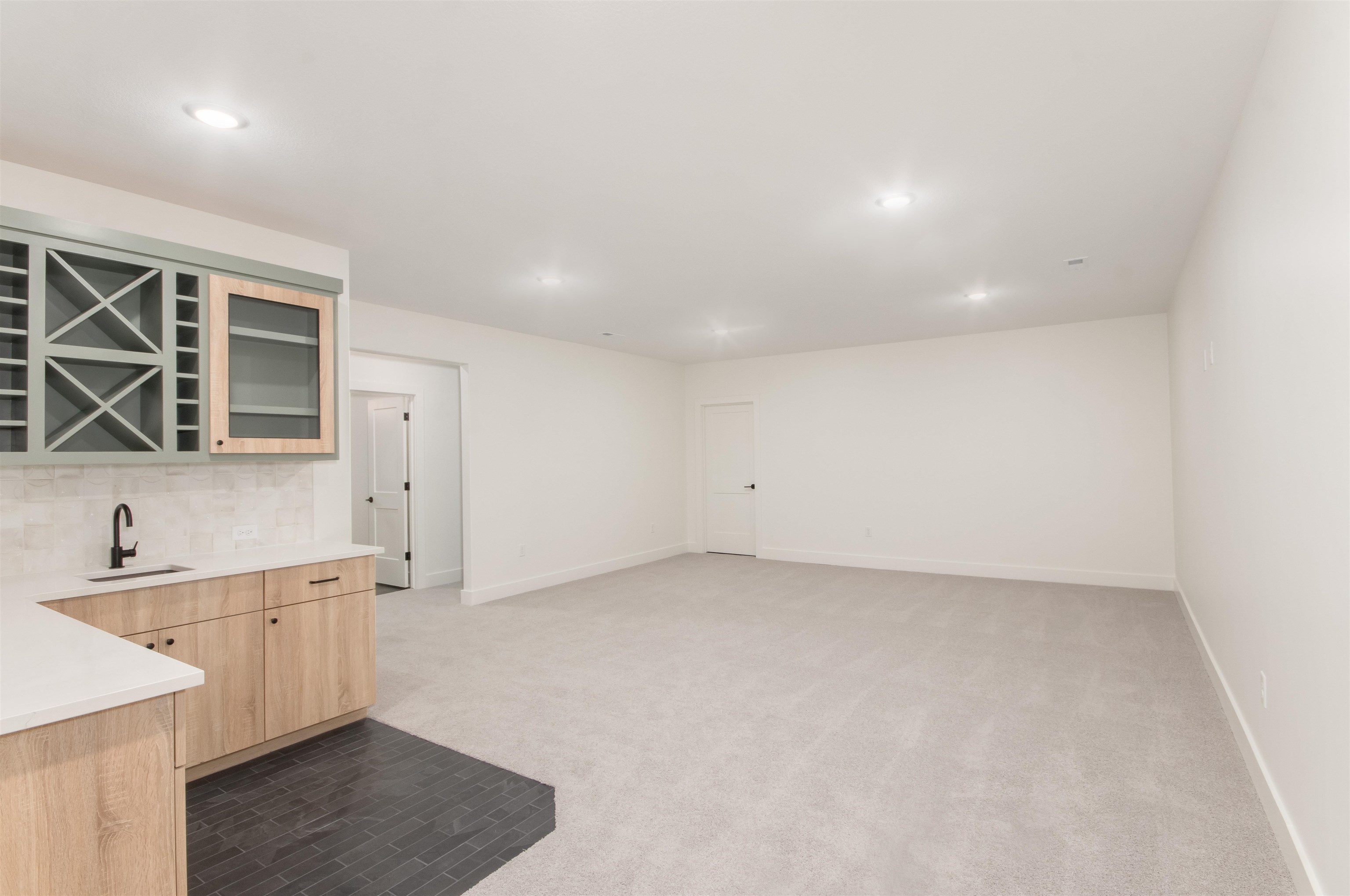 329 N Sarah Ct Property Photo 28