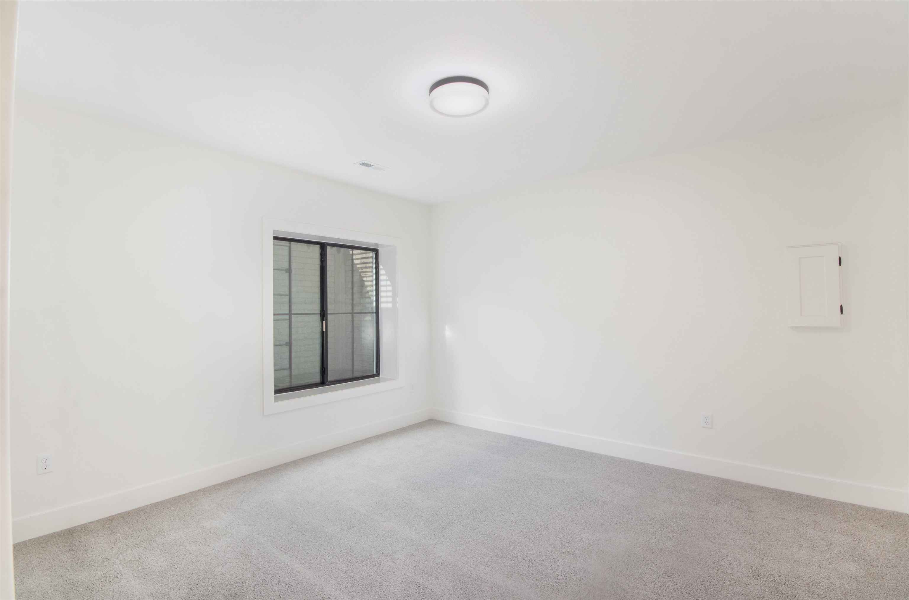 329 N Sarah Ct Property Photo 30