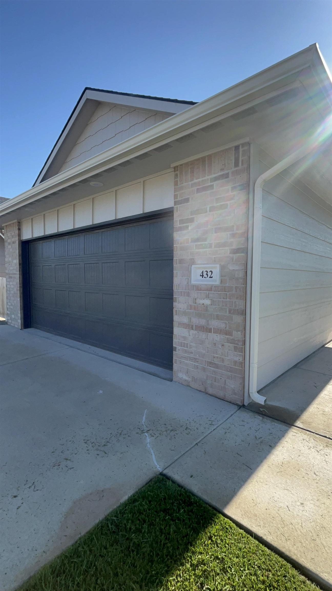 432 W Long Path Court Property Photo 1