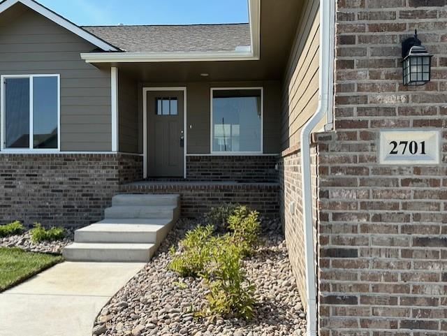 2701 N Mainsgate Dr Property Photo 2