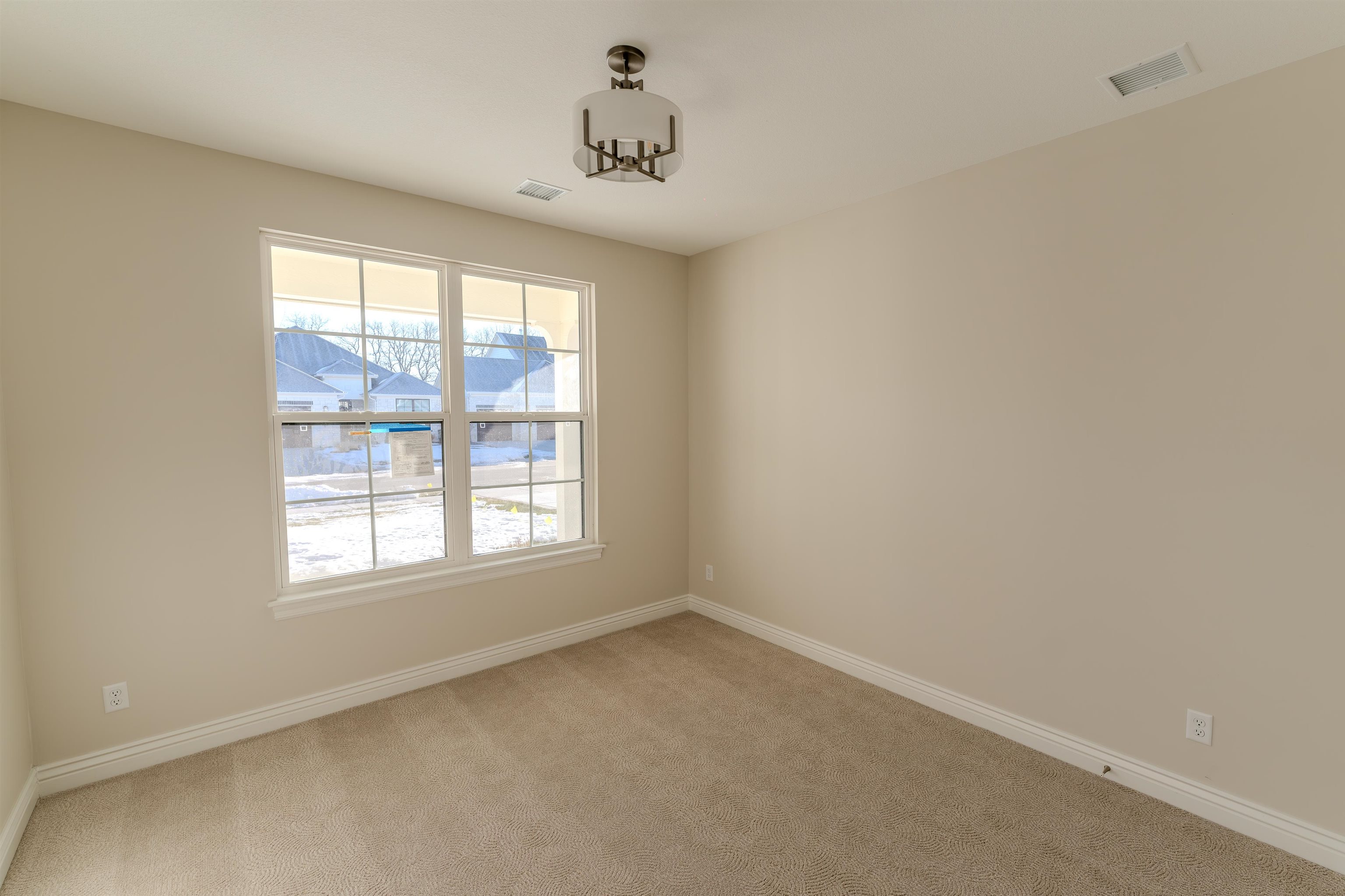 3723 N Ritchfield St Property Photo 12
