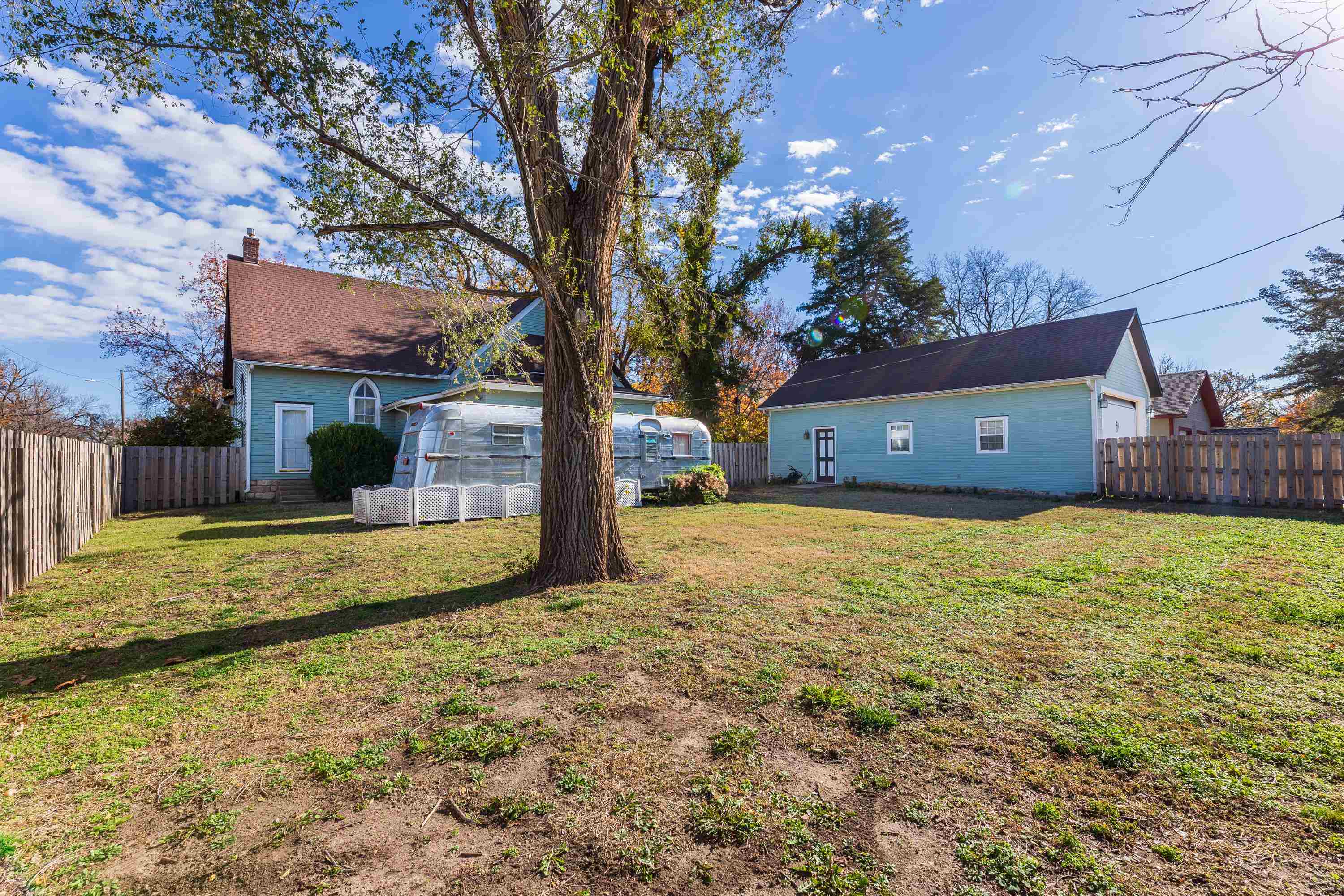 301 Santa Fe Property Photo 26