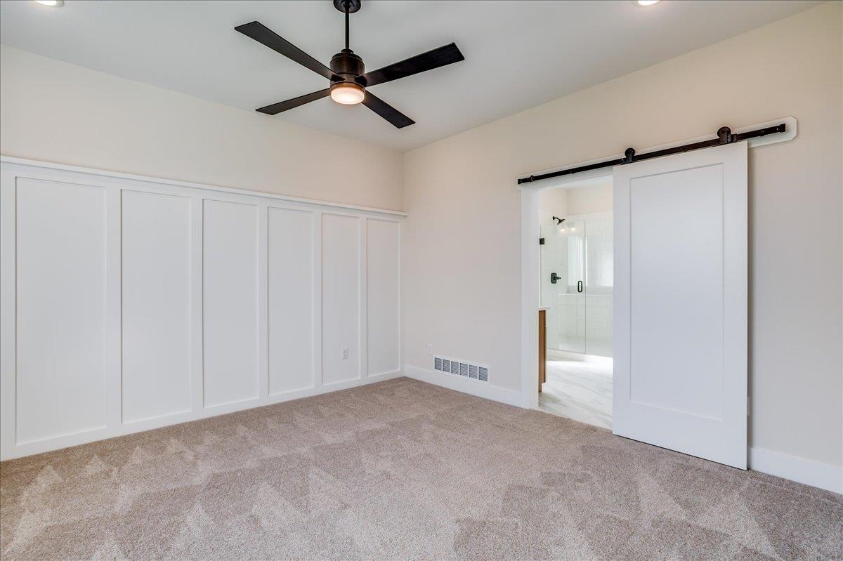 9630 W Cedar Lane Property Photo 17