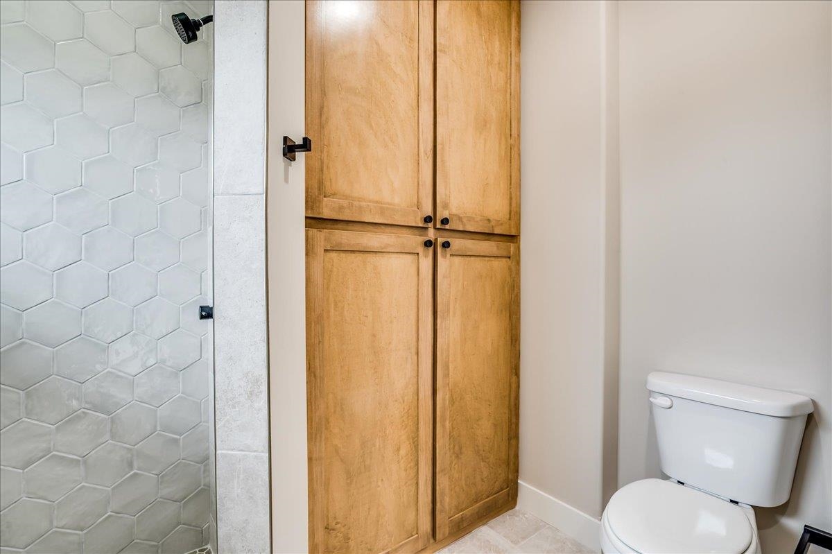 178 S Wellcrest Ct. Property Photo 18